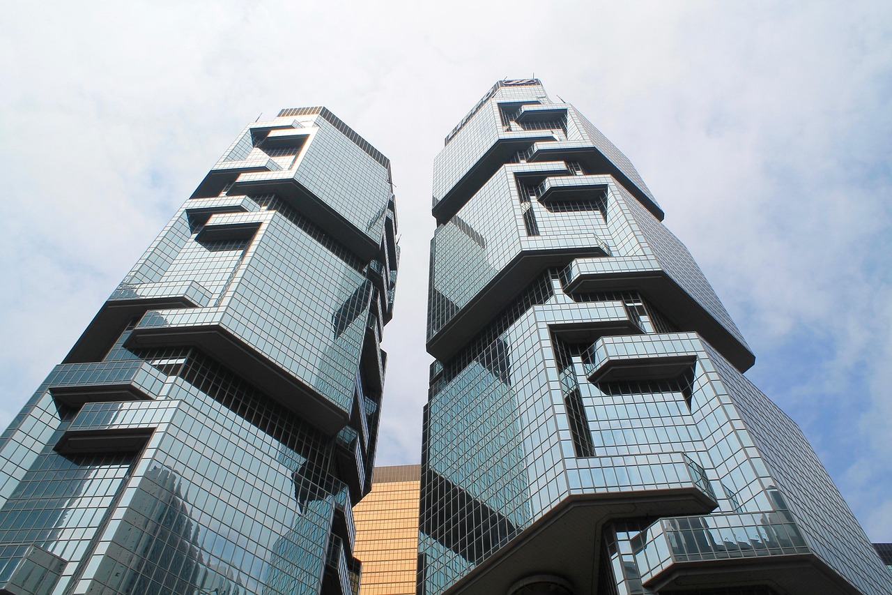 万达集团的上市时间及解析