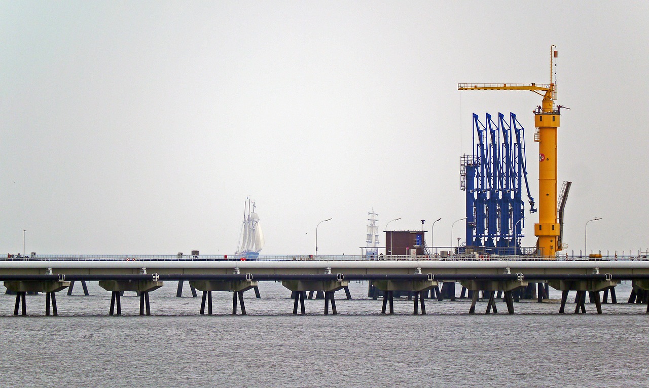 美国原油市场最新行情分析与趋势预测