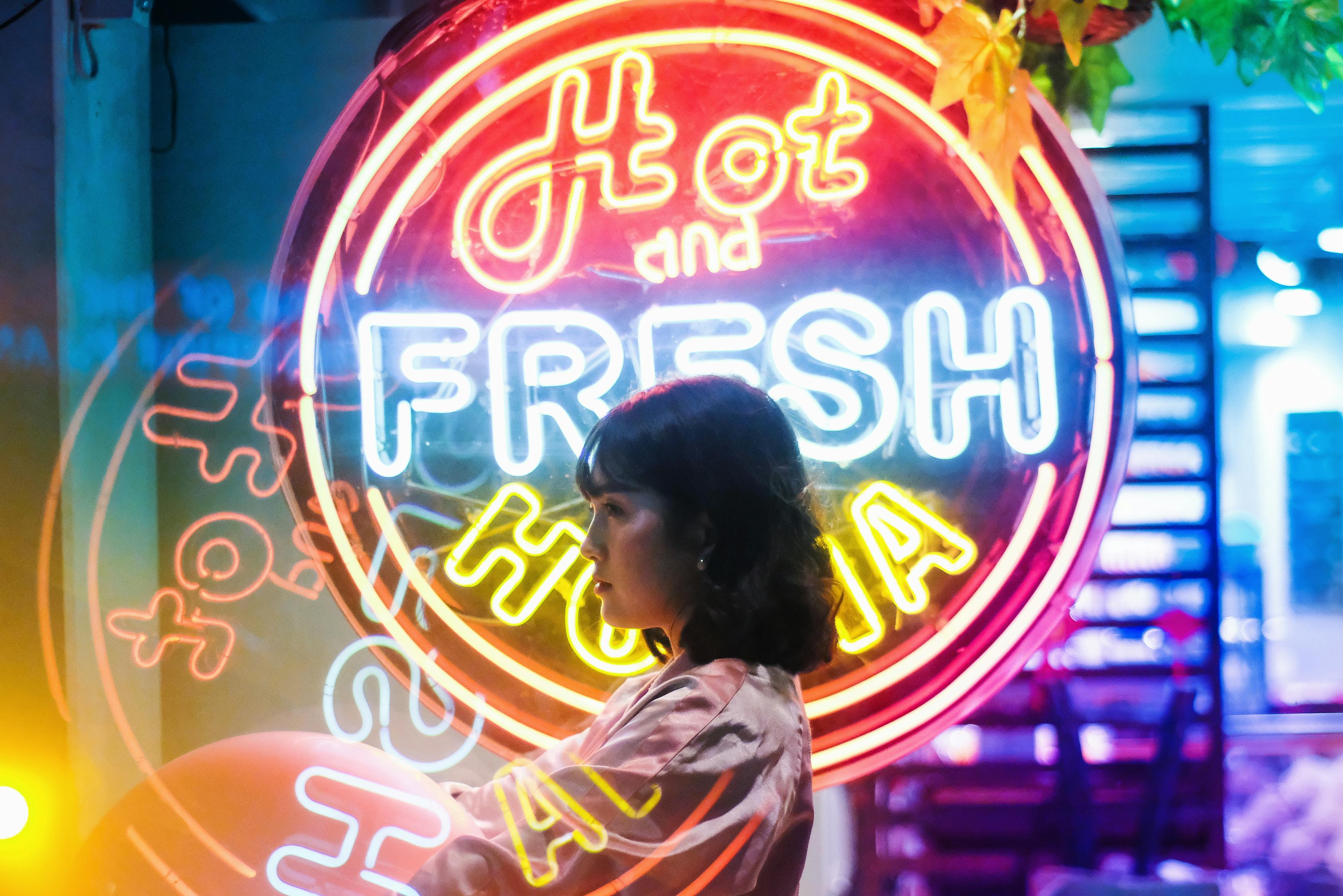刘雪华，演艺界的耀眼之星