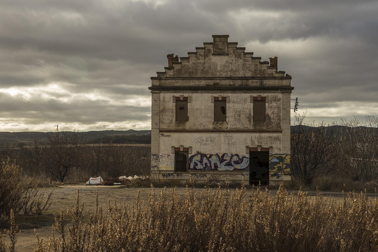 四版币退市最新动态,市场反应及未来展望揭秘