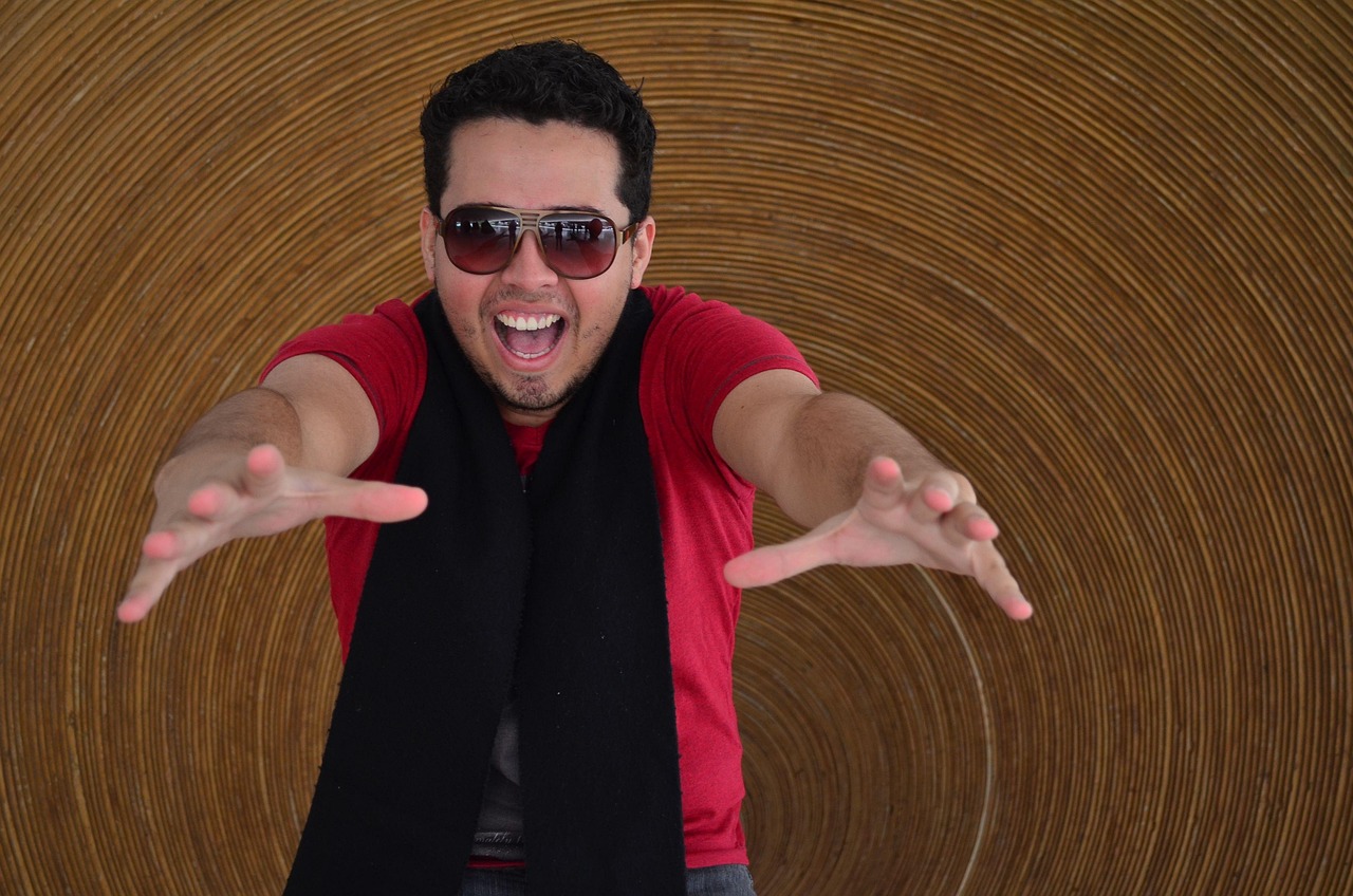 嬉皮士演员的独特之旅，从舞台到生活的蜕变