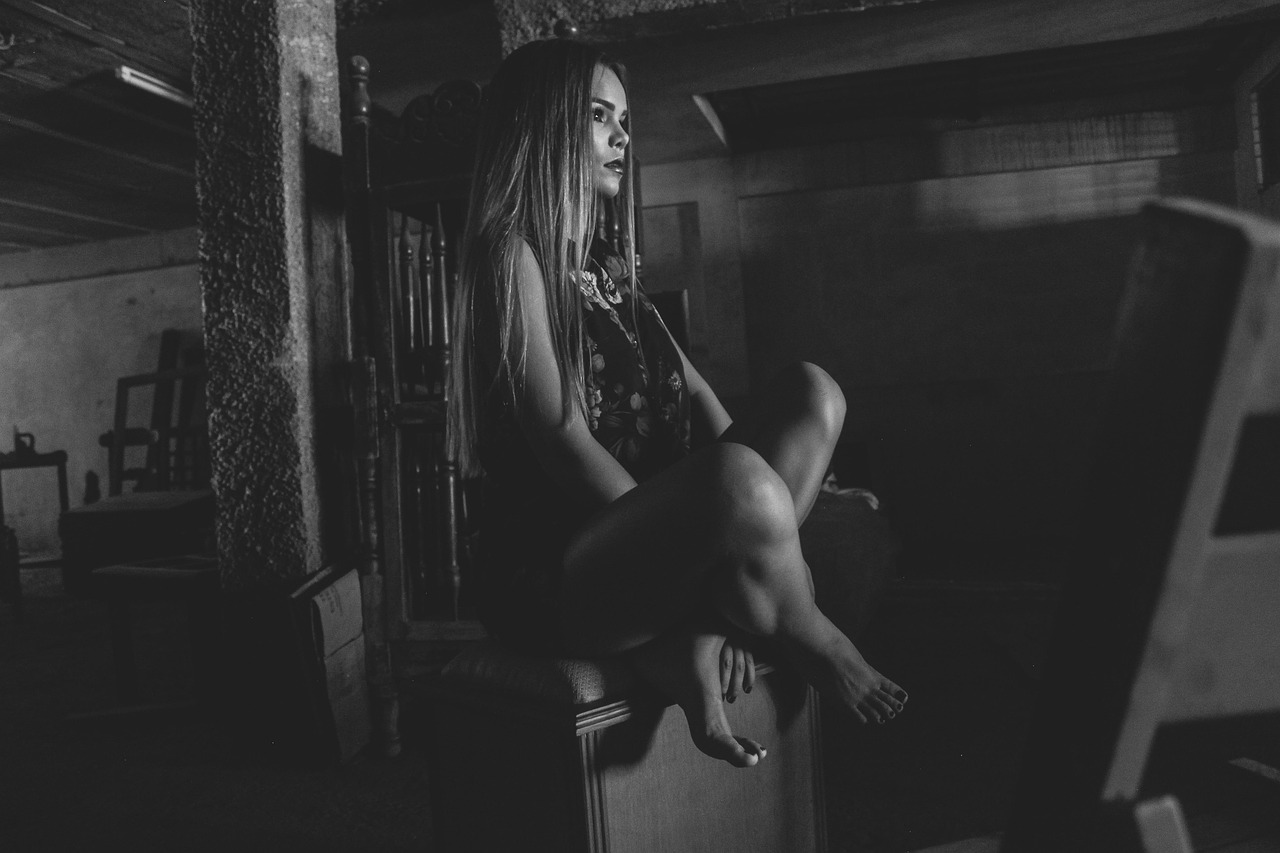 最新走光现象,时尚双刃剑效应下的双刃剑效应揭秘