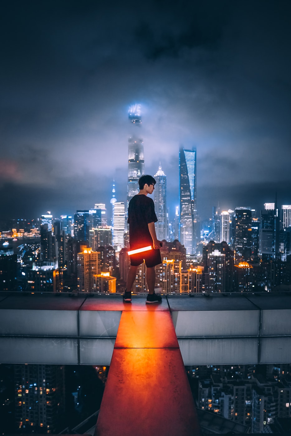 都市之夜新篇章,繁华背后的故事续写之旅