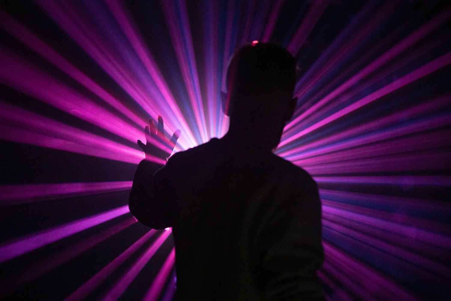 演员配音的秘密,影视表演中的声音艺术探究