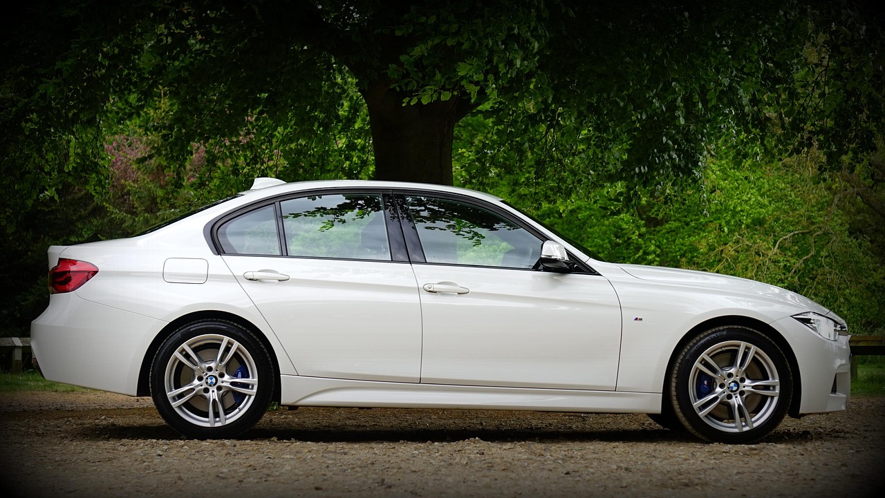 宝马3系最新价格概览及购车指南