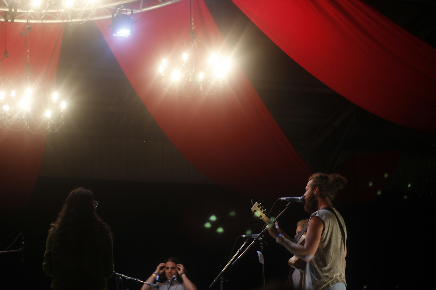 舞台背后的英雄,技演员之光