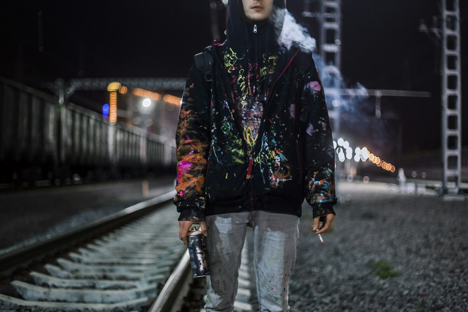 单立文,从舞台到荧屏的艺术之路璀璨之旅