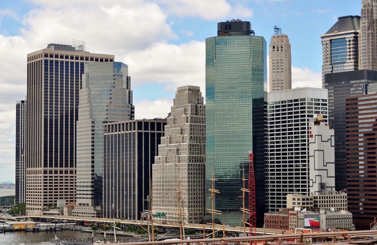 光明地产股票行情深度解析与展望