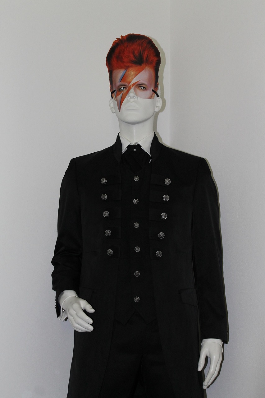 王俊凯最新照片集,展现多才多艺的魅力风采