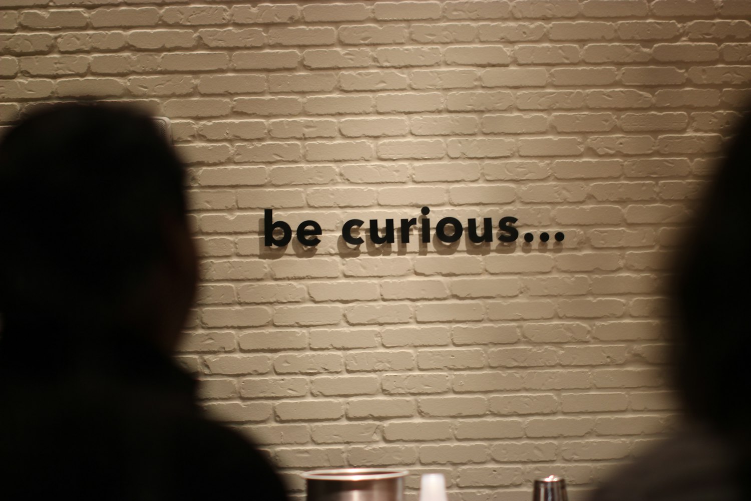 动漫情侣头像，冷酷之美的独特魅力