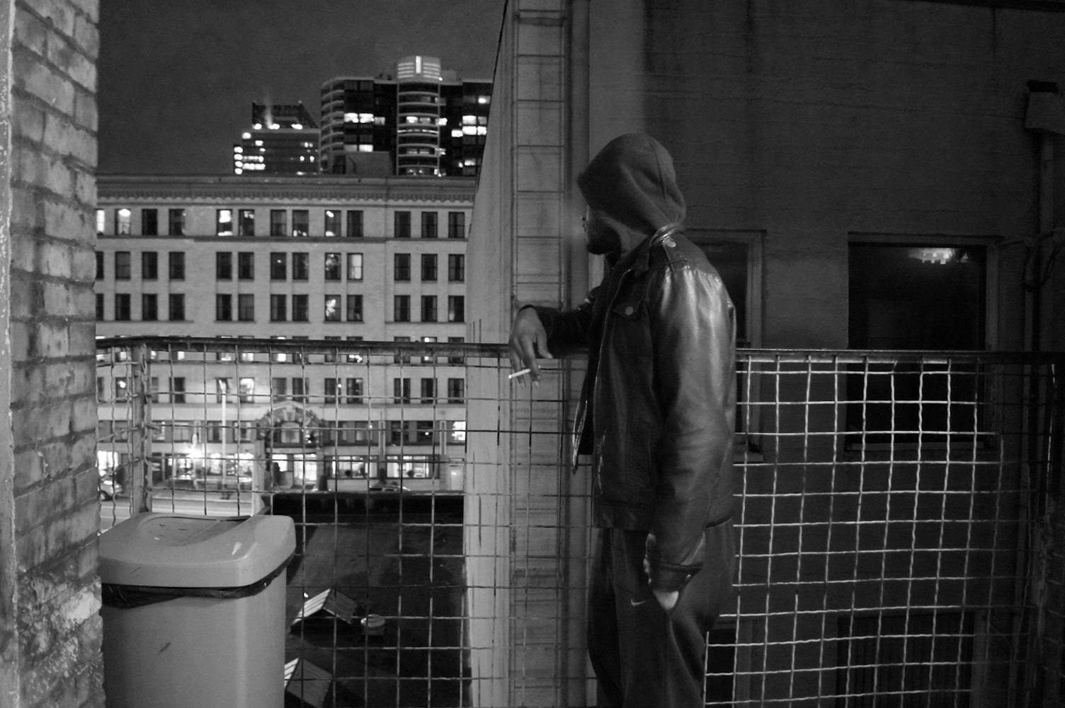 探索女人敲猪现象背后的真相与挑战，揭示背后的故事与面临的挑战