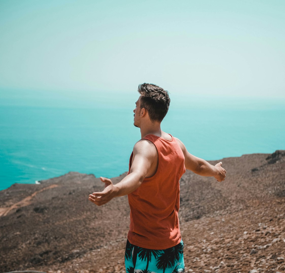 艾滋病治疗新动态,突破与挑战并存的进展报告